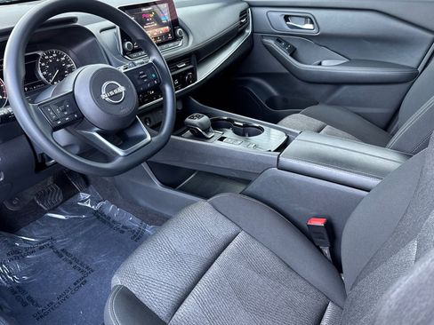 Certified 2024 Nissan Rogue SV image 10