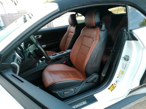 Used 2019 Ford Mustang GT Premium RWD image 21