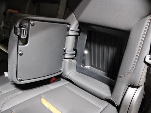 New 2026 GMC Sierra 2500 AT4 w/ Technology Package AWD/4WD image 64