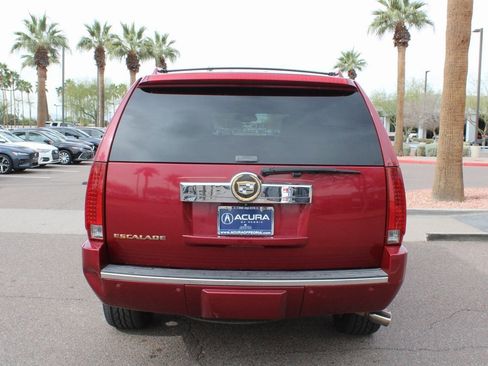 Used 2007 Cadillac Escalade AWD w/ Information Package image 4