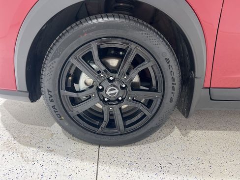 Used 2023 Nissan Kicks SR w/ Interior Electronics Package image 29