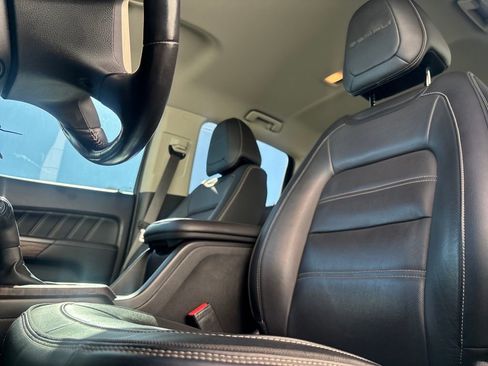 Used 2021 GMC Canyon Denali image 9