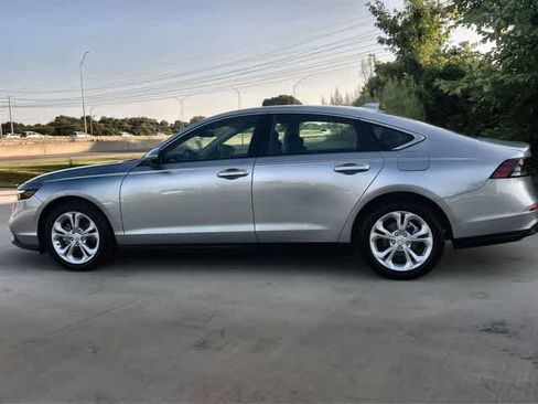 Certified 2025 Honda Accord LX image 4