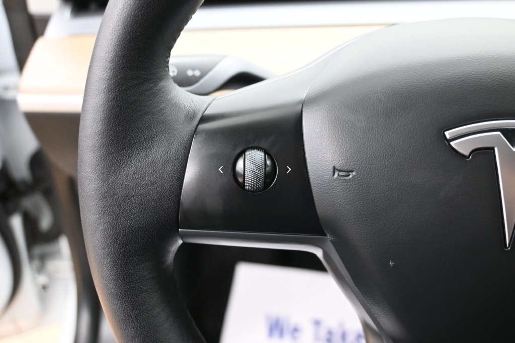 Used 2023 Tesla Model 3 Standard Range RWD image 13