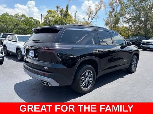 Used 2026 Chevrolet Traverse LT w/ Driver Confidence Package FWD image 6