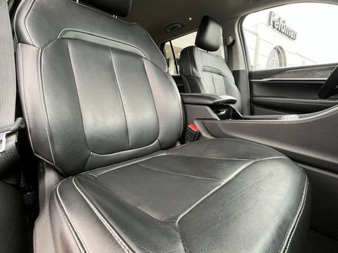 Used 2022 Jeep Grand Cherokee L Limited AWD/4WD image 31