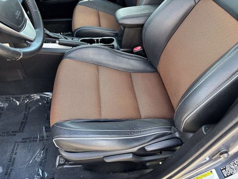 Used 2015 Toyota Corolla S FWD image 17