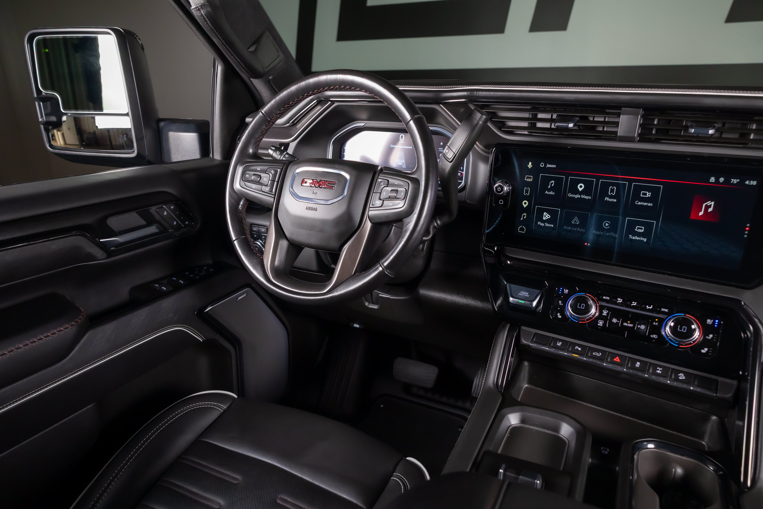 Used 2025 GMC Sierra 2500 AT4X AWD/4WD image 7
