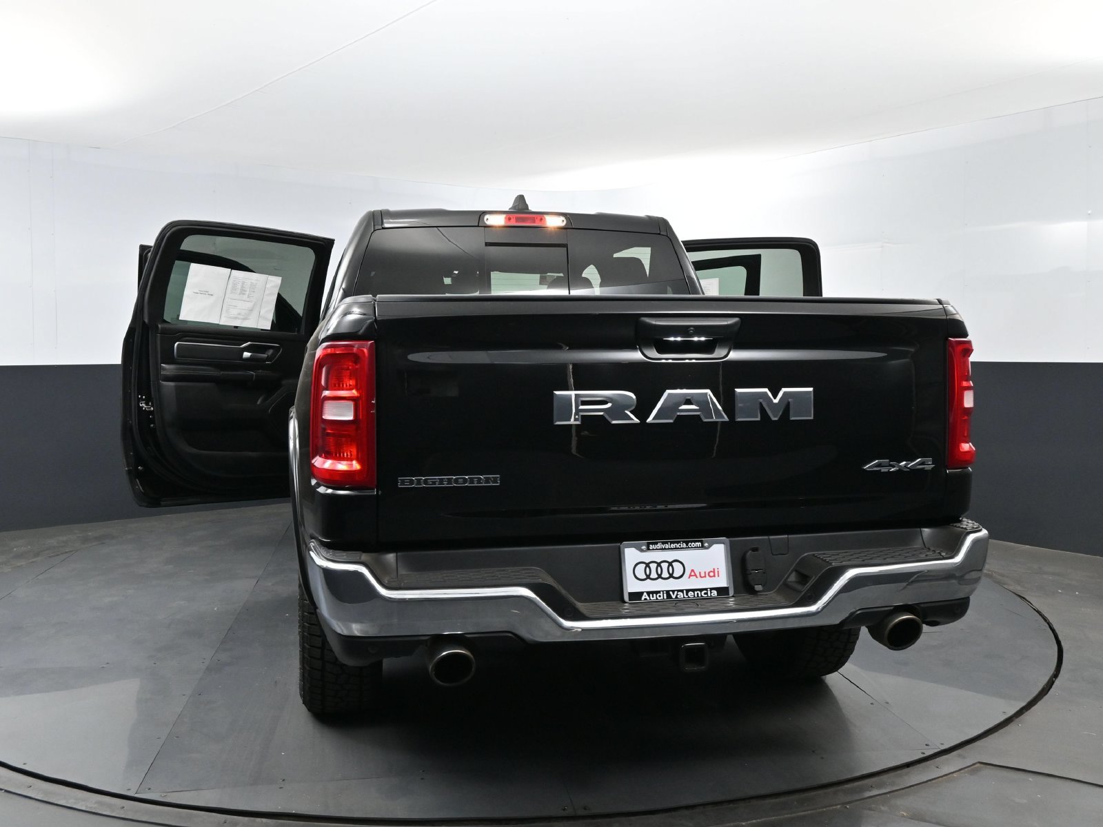 Used 2025 RAM 1500 Big Horn AWD/4WD image 25