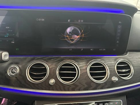 Used 2019 Mercedes-Benz E 300 image 14