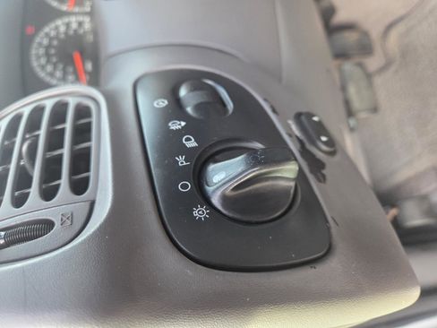 Used 2001 Ford F150 XLT image 22