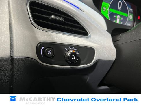 Used 2017 Chevrolet Bolt Premier w/ Driver Confidence II Package FWD image 17