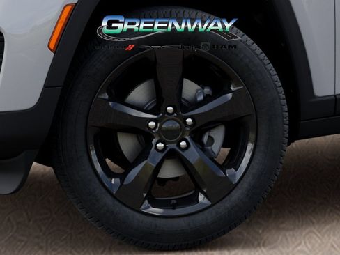 New 2025 Jeep Grand Cherokee Altitude RWD image 8