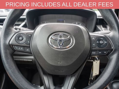 Used 2023 Toyota Corolla LE FWD image 17
