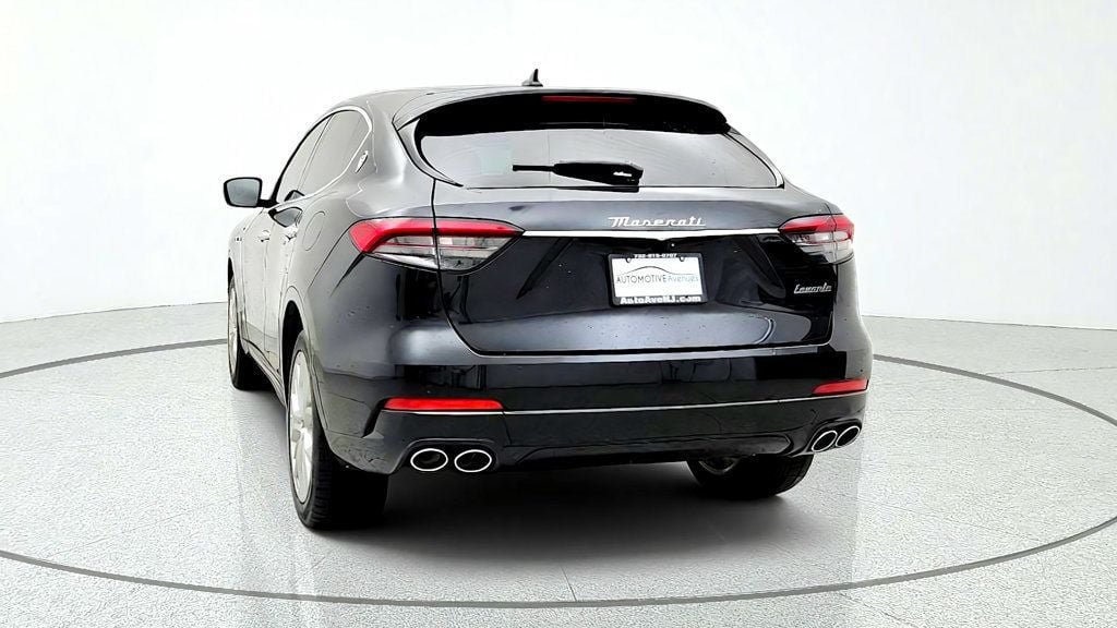 Used 2022 Maserati Levante GT AWD/4WD image 6