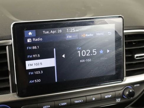 Used 2025 Hyundai Venue SE FWD image 30