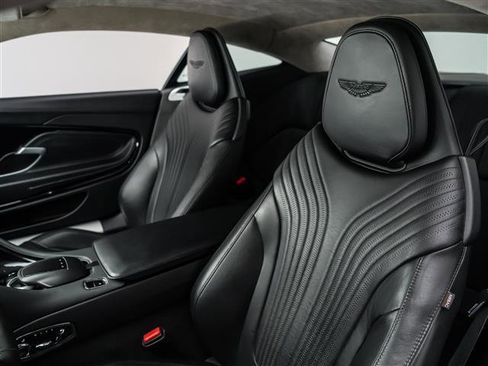 Used 2019 Aston Martin DB11 Base image 11