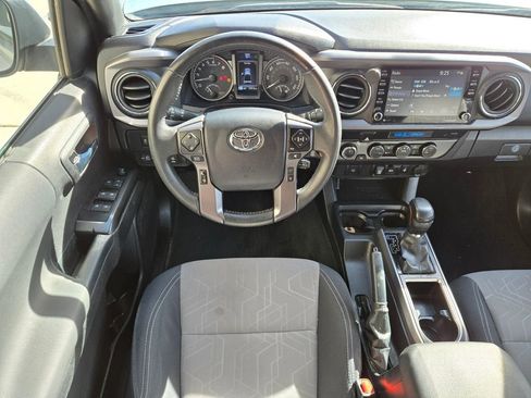 Used 2023 Toyota Tacoma TRD Off-Road image 8