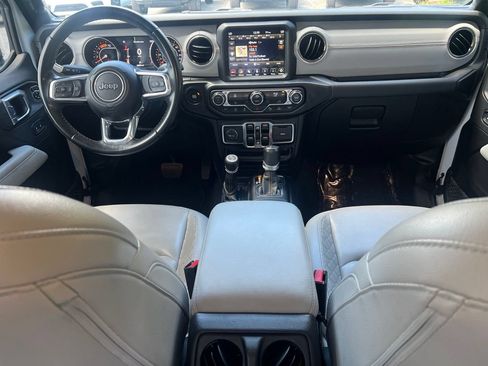 Used 2022 Jeep Gladiator Overland AWD/4WD image 21