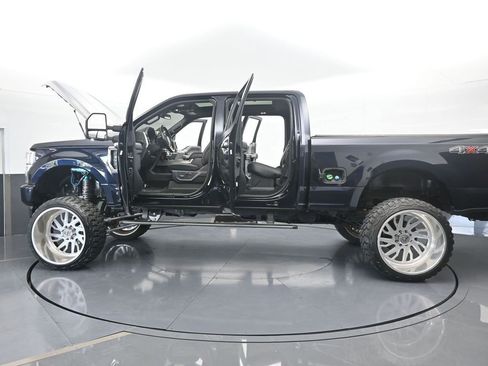 Used 2022 Ford F350 Platinum image 82