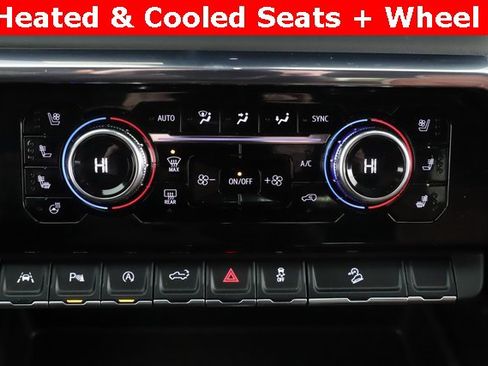 Used 2025 GMC Sierra 1500 Denali Ultimate image 4