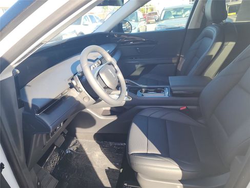 New 2026 Lincoln Nautilus Premier image 13