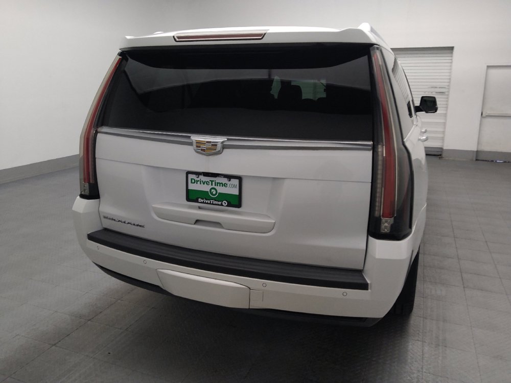 Used 2017 Cadillac Escalade ESV Premium Luxury AWD/4WD image 7