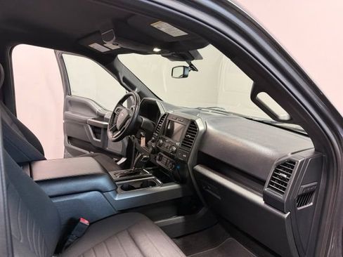 Used 2020 Ford F150 XLT w/ Equipment Group 302A Luxury AWD/4WD image 25