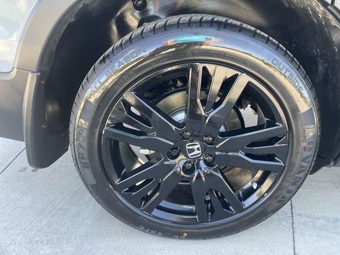 Used 2022 Honda Pilot Black Edition image 35