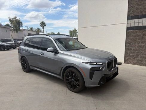 Used 2024 BMW X7 xDrive40i w/ M Sport Package image 1