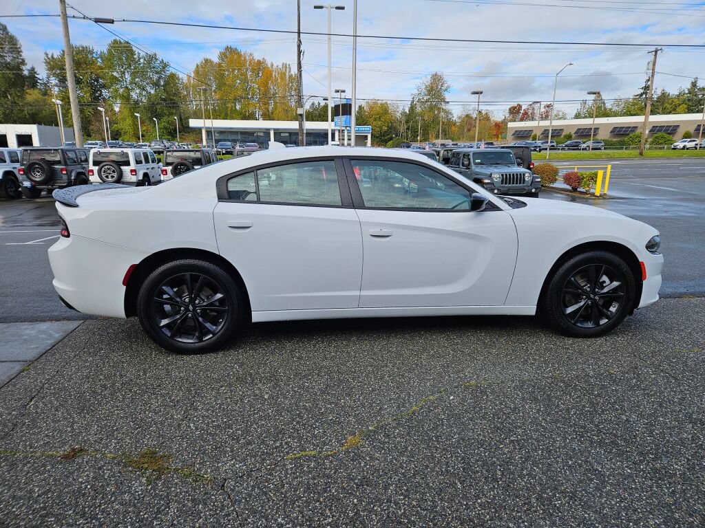 Used 2023 Dodge Charger SXT w/ Blacktop Package AWD/4WD image 6