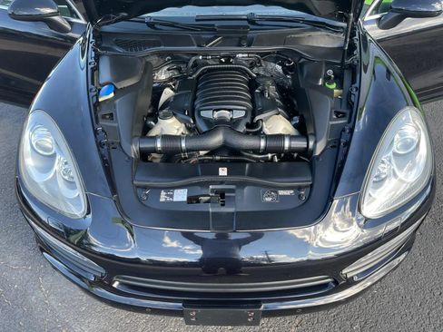Used 2014 Porsche Cayenne S AWD/4WD image 29
