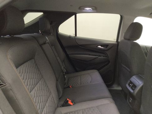 Used 2019 Chevrolet Equinox LT w/ Driver Convenience Package image 19