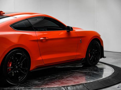 Used 2022 Ford Mustang Shelby GT500 w/ Technology Package RWD image 15