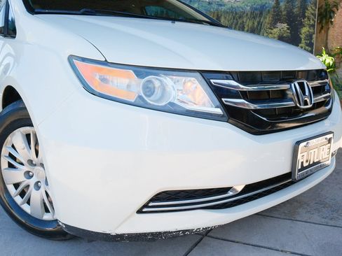 Used 2016 Honda Odyssey LX image 6