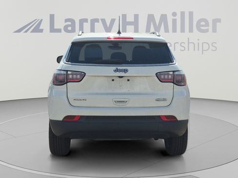 Used 2020 Jeep Compass Latitude AWD/4WD image 4
