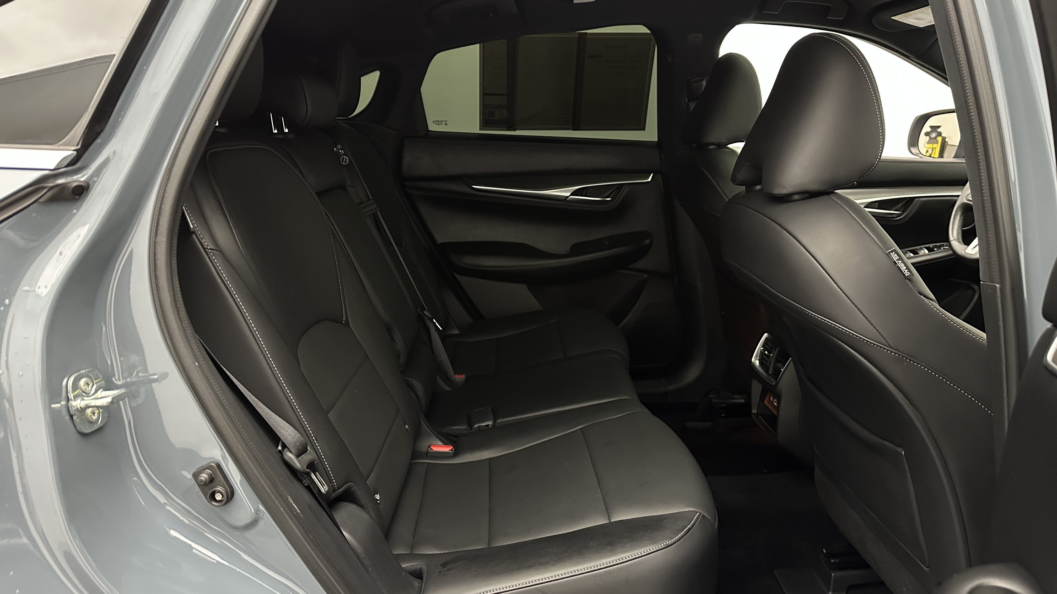 Used 2023 INFINITI QX55 Luxe w/ Cargo Package AWD/4WD image 38