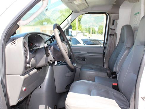 Used 2007 Ford E-450 and Econoline 450 RWD image 13