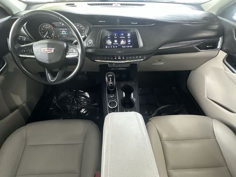 Used 2023 Cadillac XT4 Luxury FWD image 24
