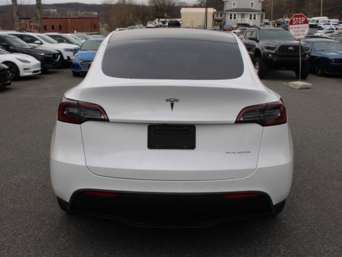 Used 2023 Tesla Model Y Long Range image 6