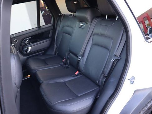 Used 2018 Land Rover Range Rover HSE image 41