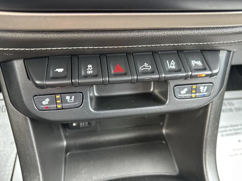 Used 2022 GMC Canyon Denali AWD/4WD image 60