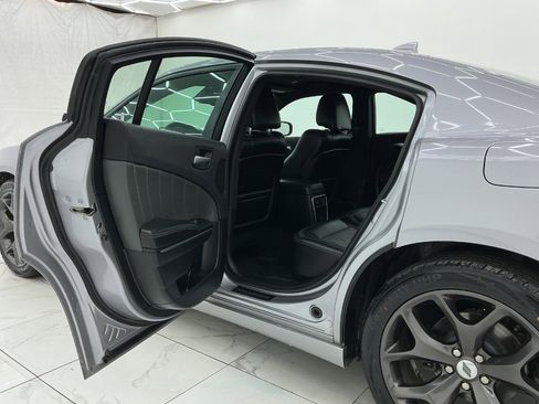 Used 2017 Dodge Charger SXT w/ Rallye Group RWD image 22