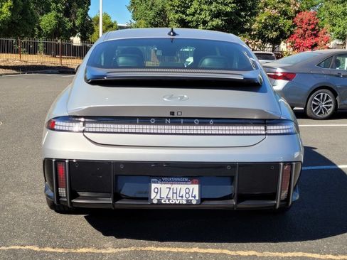 Used 2024 Hyundai Ioniq 6 SE RWD image 7