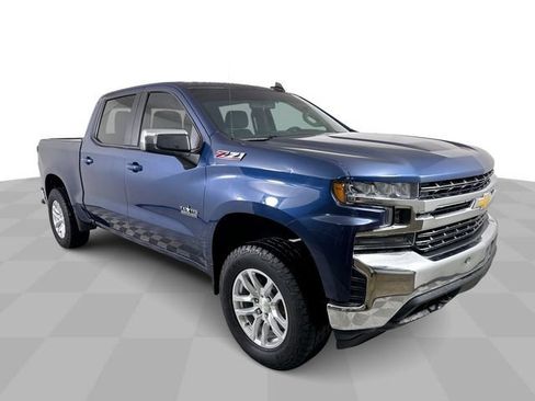 Used 2019 Chevrolet Silverado 1500 LT w/ Texas Edition AWD/4WD image 2