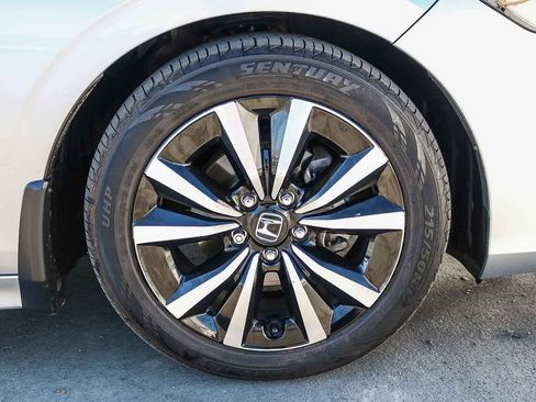 Used 2024 Honda Civic EX image 11