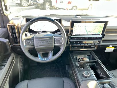 New 2024 GMC Hummer EV 2X w/ Extreme Off-Road Package