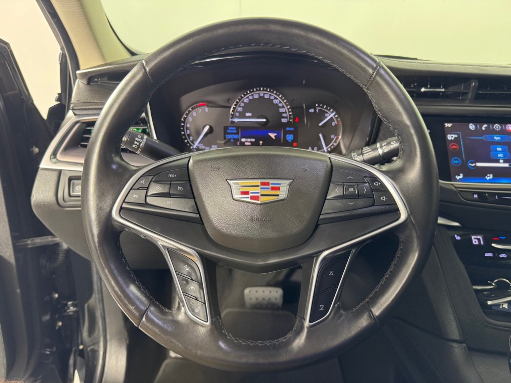 Used 2017 Cadillac XT5 Luxury w/ Driver Awareness Package AWD/4WD image 14