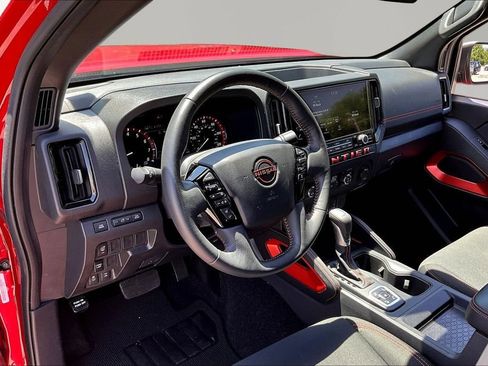 Used 2026 Nissan Frontier PRO-4X AWD/4WD image 18
