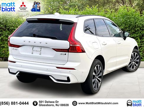 Used 2025 Volvo XC60 B5 Plus image 14